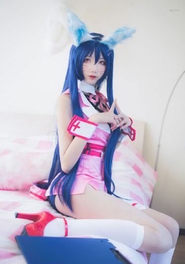 女教授的魅力