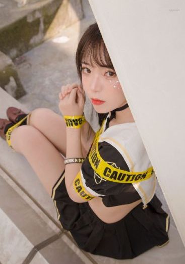 电车魔女在线