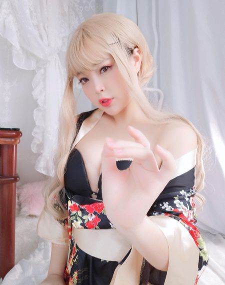 女机械人三级未删减版下载