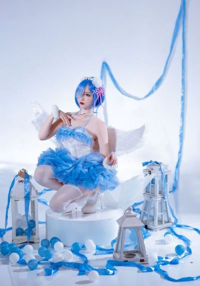 于子涵与摄影师的拍摄地点视频