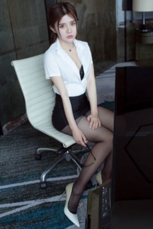 外宿朋友的女人
