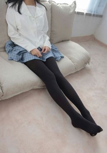 女帝羞辱打开双腿调教h
