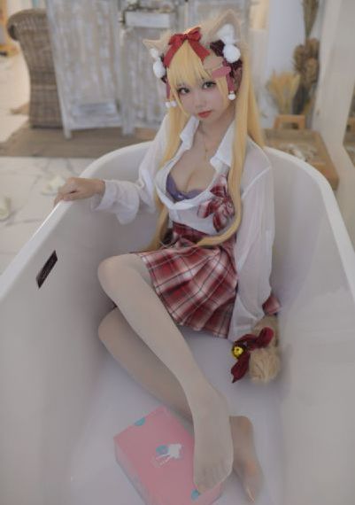 《裤袜视界》