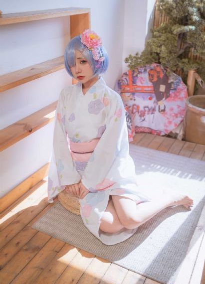 地主的三个女儿美国
