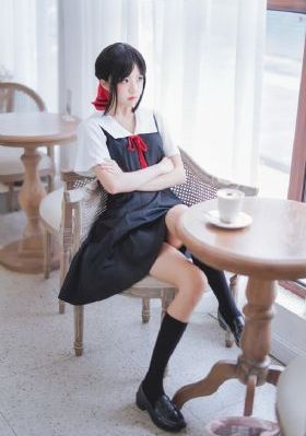 吊带袜子天使